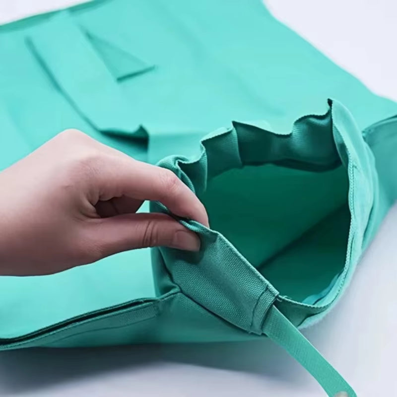 Stylish Anti-Scratching Cat Carrier Pouch - Washable Tote Design for Easy Nail Trimming and Travel